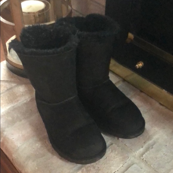 Bailey bow ugg boots size 7 - Picture 2 of 8